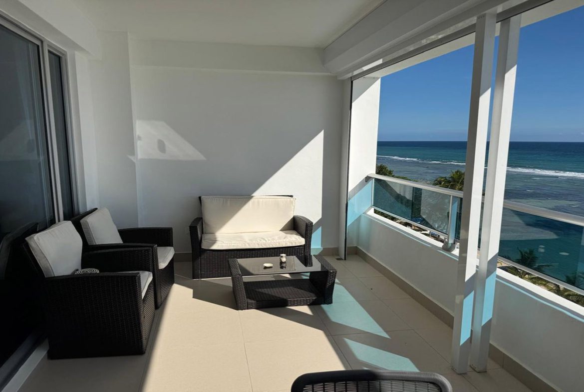 Apartamento Piso 7 en Las Olas Juan Dolio Frente a la playa