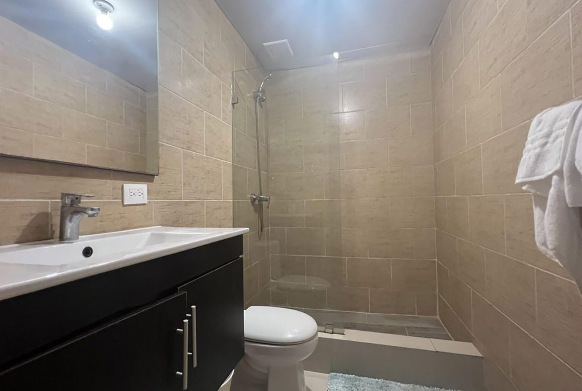 Apartamento Piso 4 Frente a la Playa Más Codiciada en Las Olas Juan Dolio