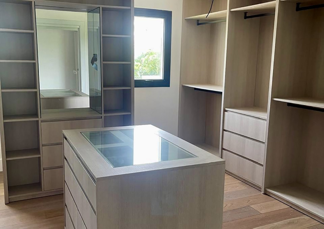 Villa Familiar y Moderna en el Exclusivo Metro Country Club en Juan Dolio