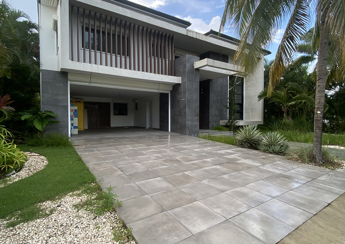 Villa Familiar y Moderna en el Exclusivo Metro Country Club en Juan Dolio