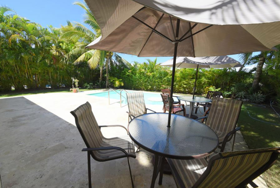 Villa Amueblada con Piscina Metro Country Club en Juan Dolio