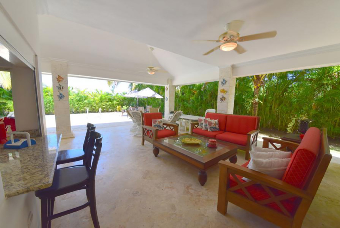 Villa Amueblada con Piscina Metro Country Club en Juan Dolio