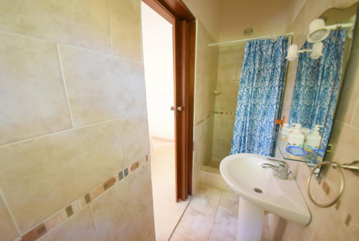 Villa Amueblada con Piscina Metro Country Club en Juan Dolio