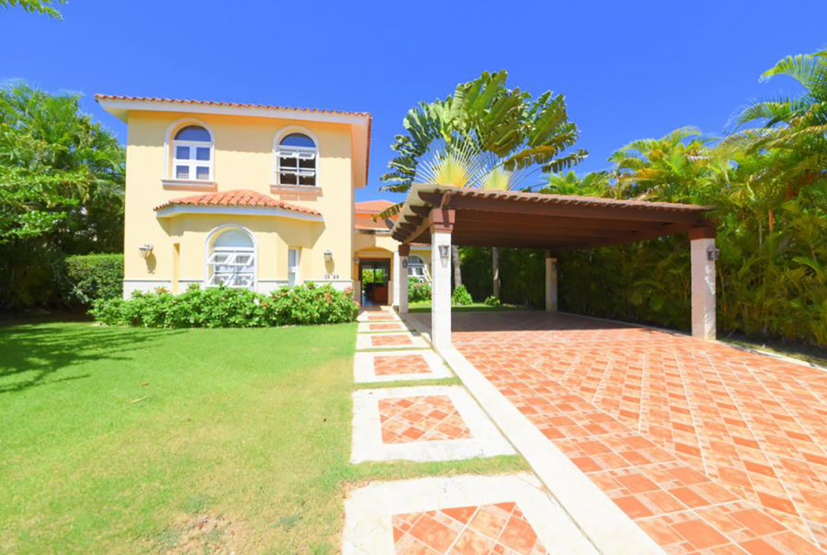 Villa Amueblada con Piscina Metro Country Club en Juan Dolio