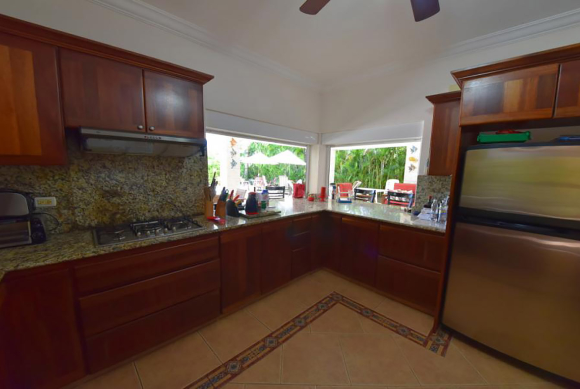 Villa Amueblada con Piscina Metro Country Club en Juan Dolio