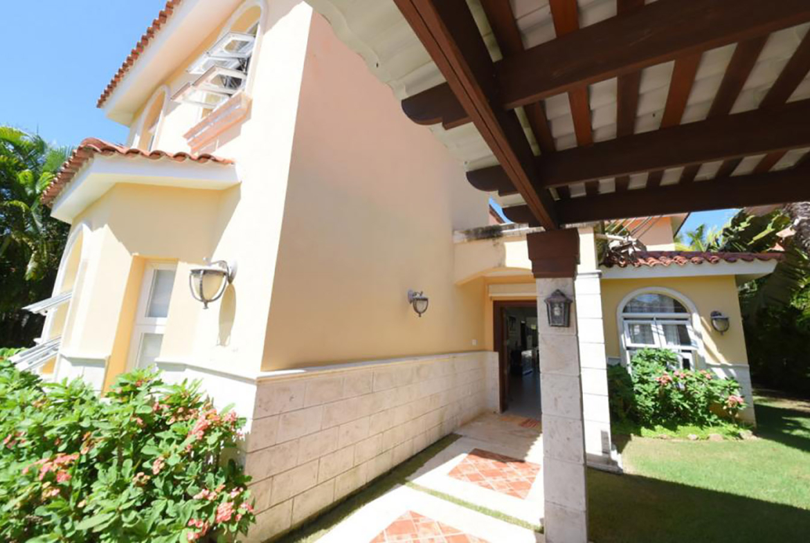 Villa Amueblada con Piscina Metro Country Club en Juan Dolio