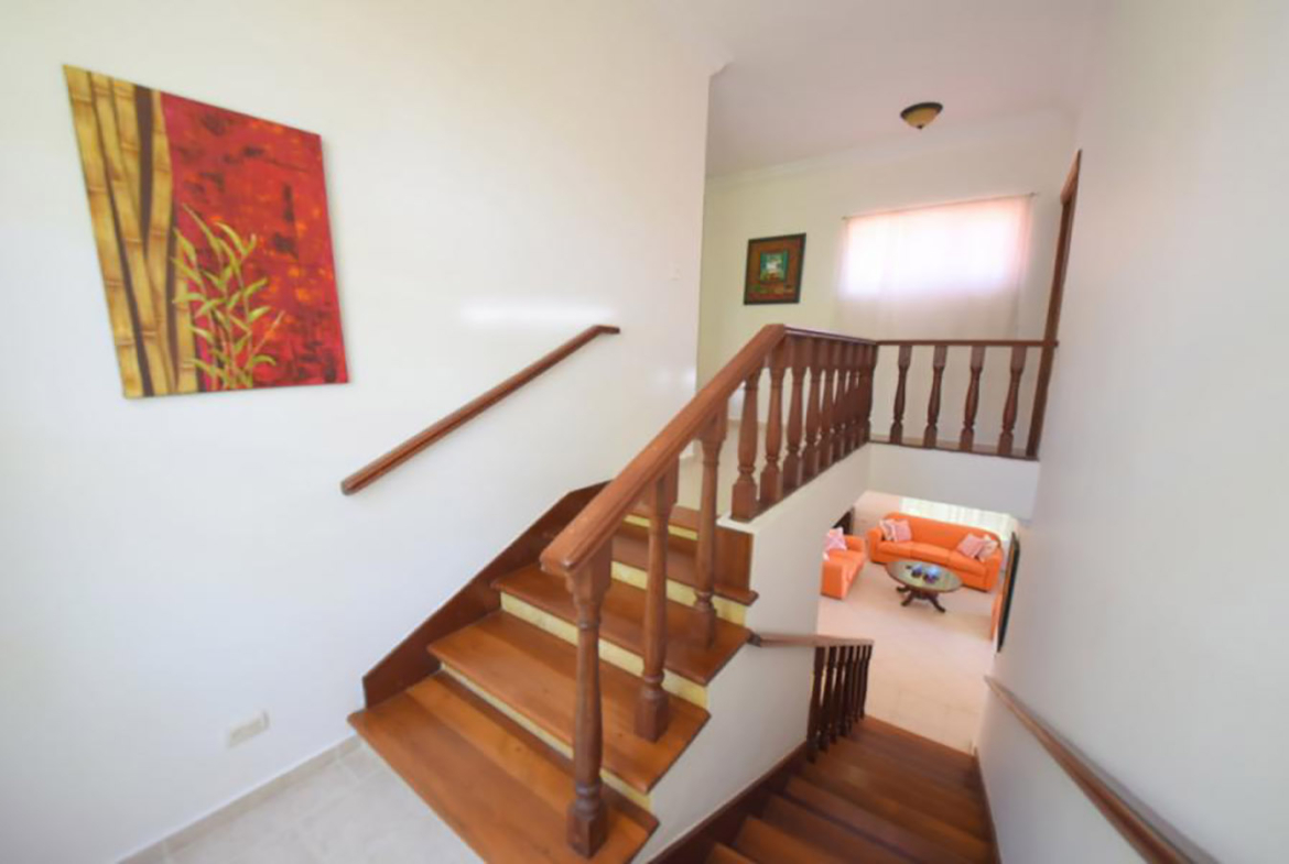 Villa Amueblada con Piscina Metro Country Club en Juan Dolio