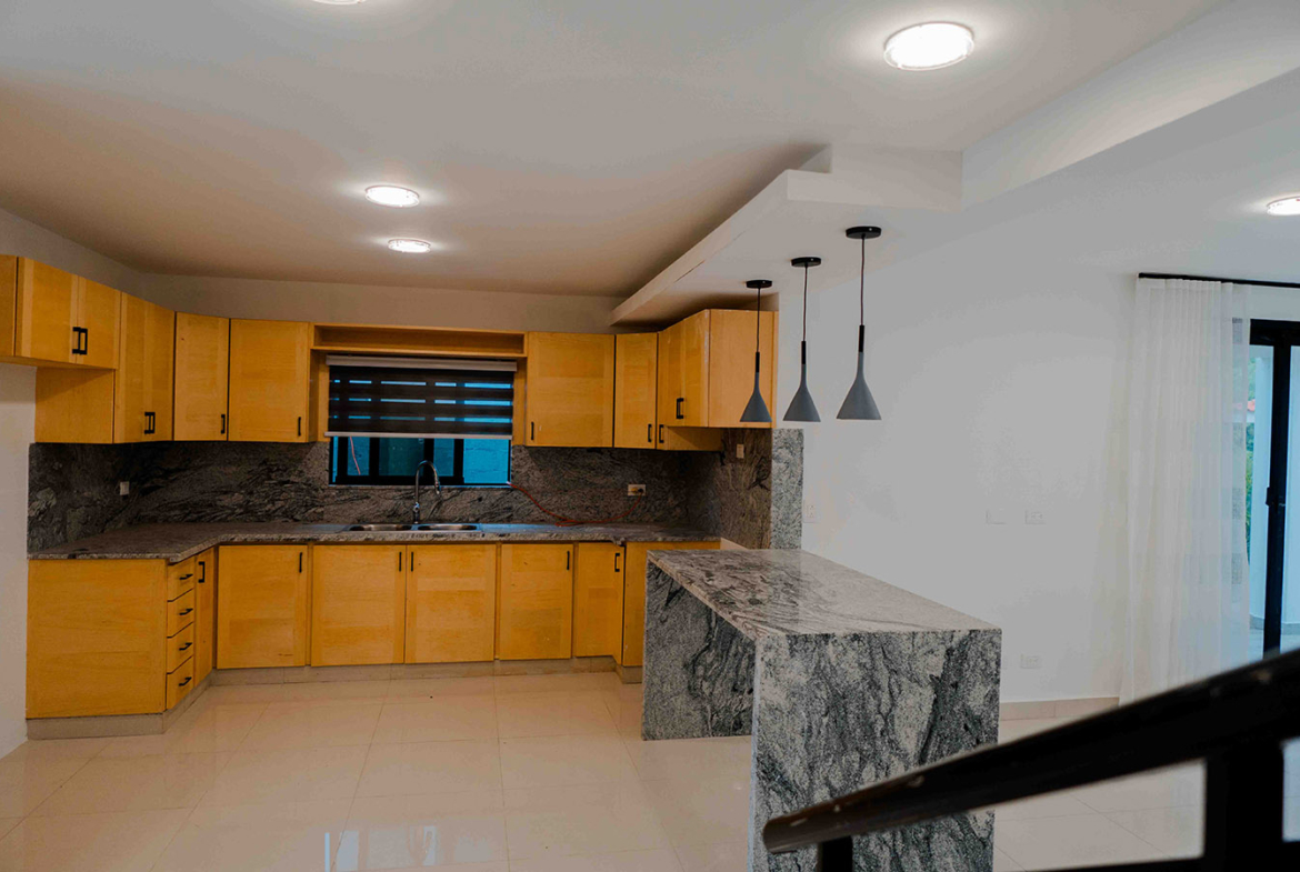 Oportunidad única Villa en Metro Country Club en Juan Dolio