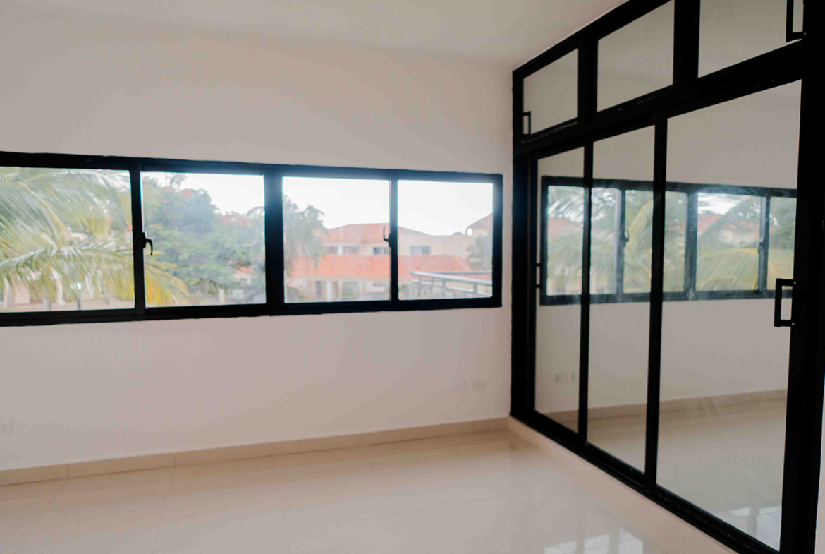 Oportunidad única Villa en Metro Country Club en Juan Dolio