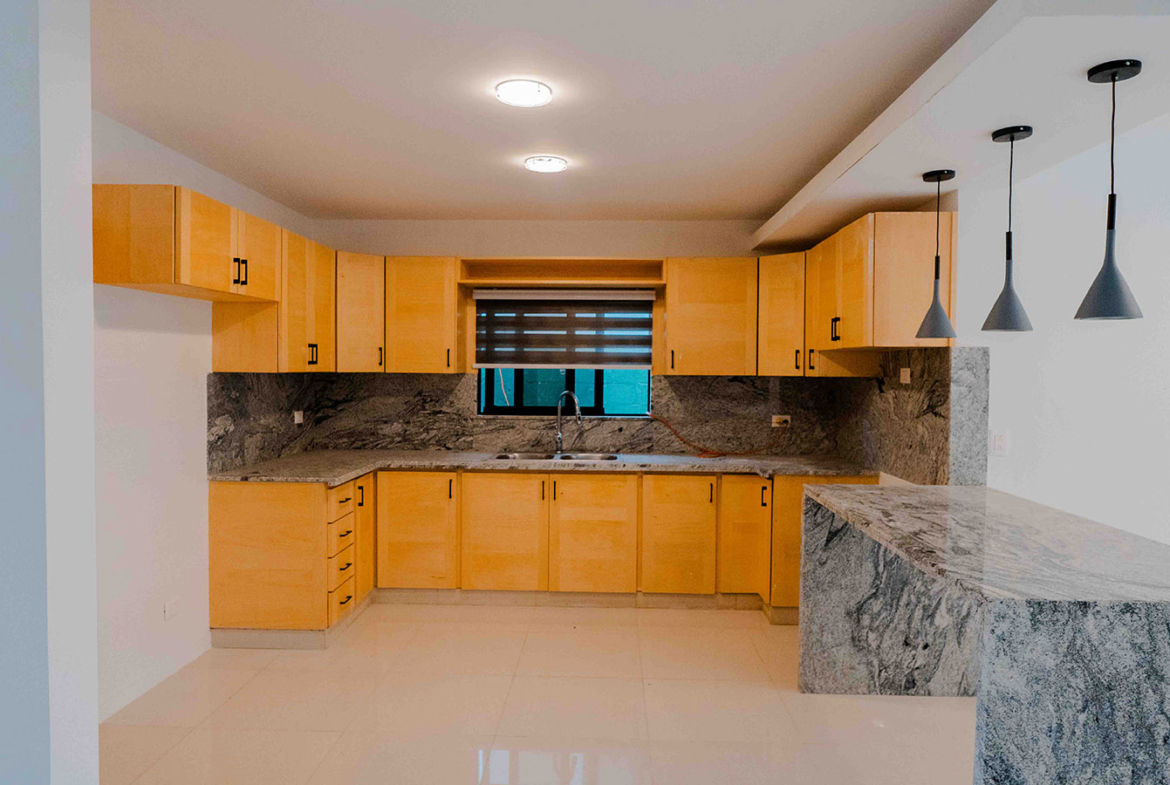 Oportunidad única Villa en Metro Country Club en Juan Dolio