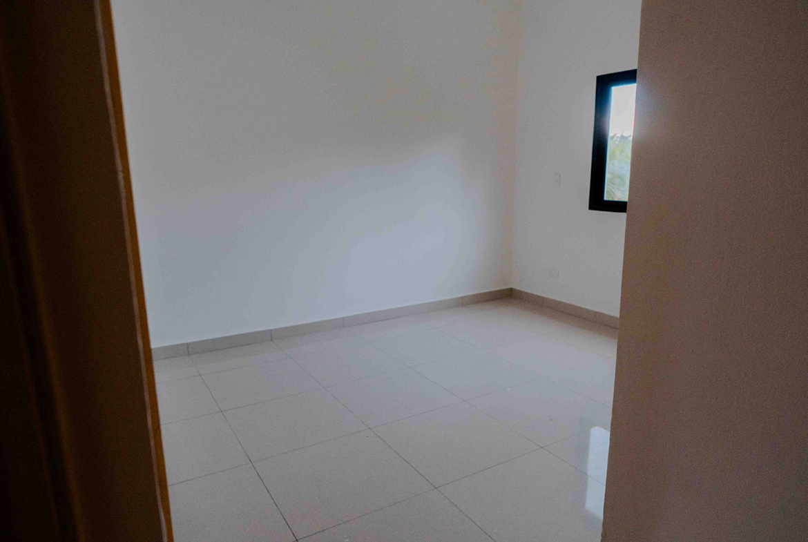 Oportunidad única Villa en Metro Country Club en Juan Dolio