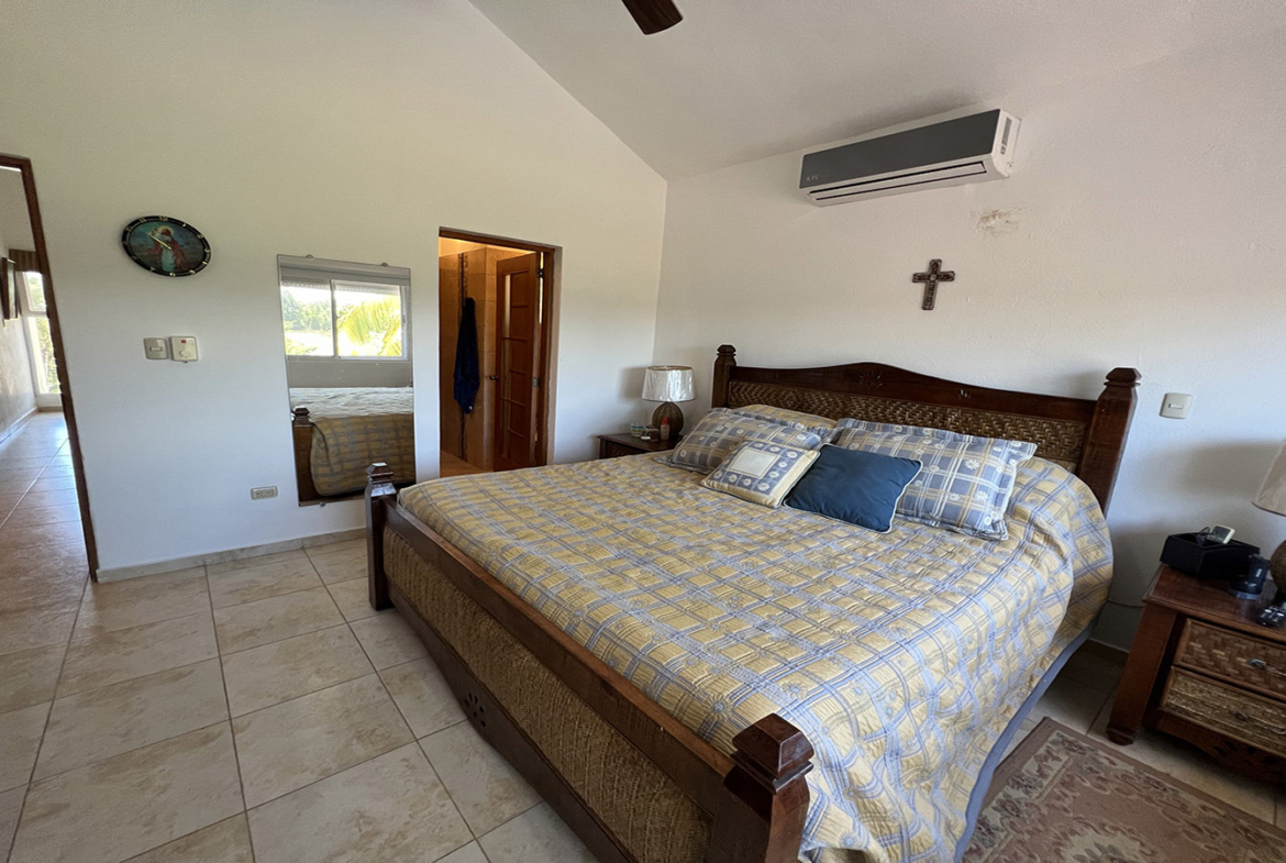Villa dúplex en Metro Country Club Juan Dolio