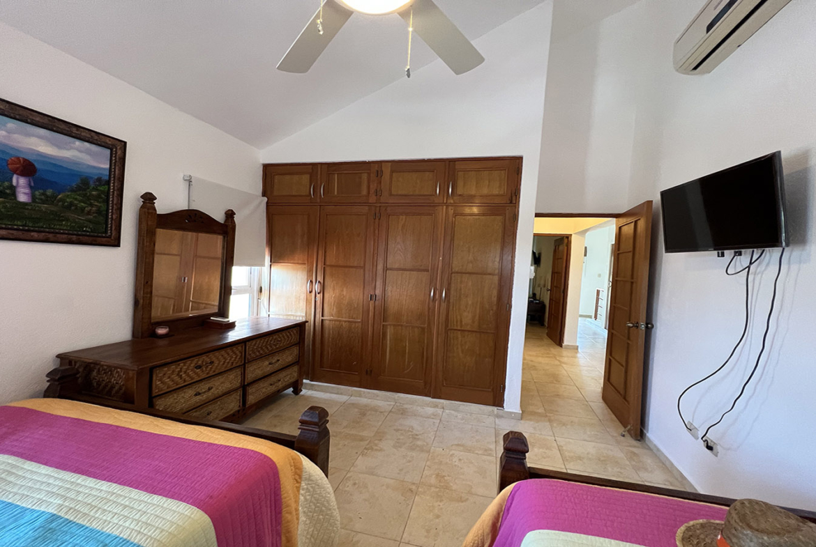 Villa dúplex en Metro Country Club Juan Dolio