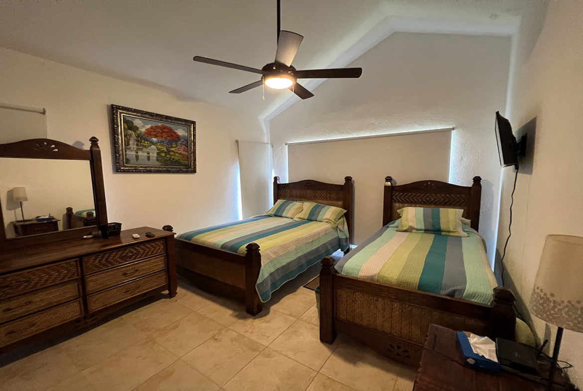 Villa dúplex en Metro Country Club Juan Dolio