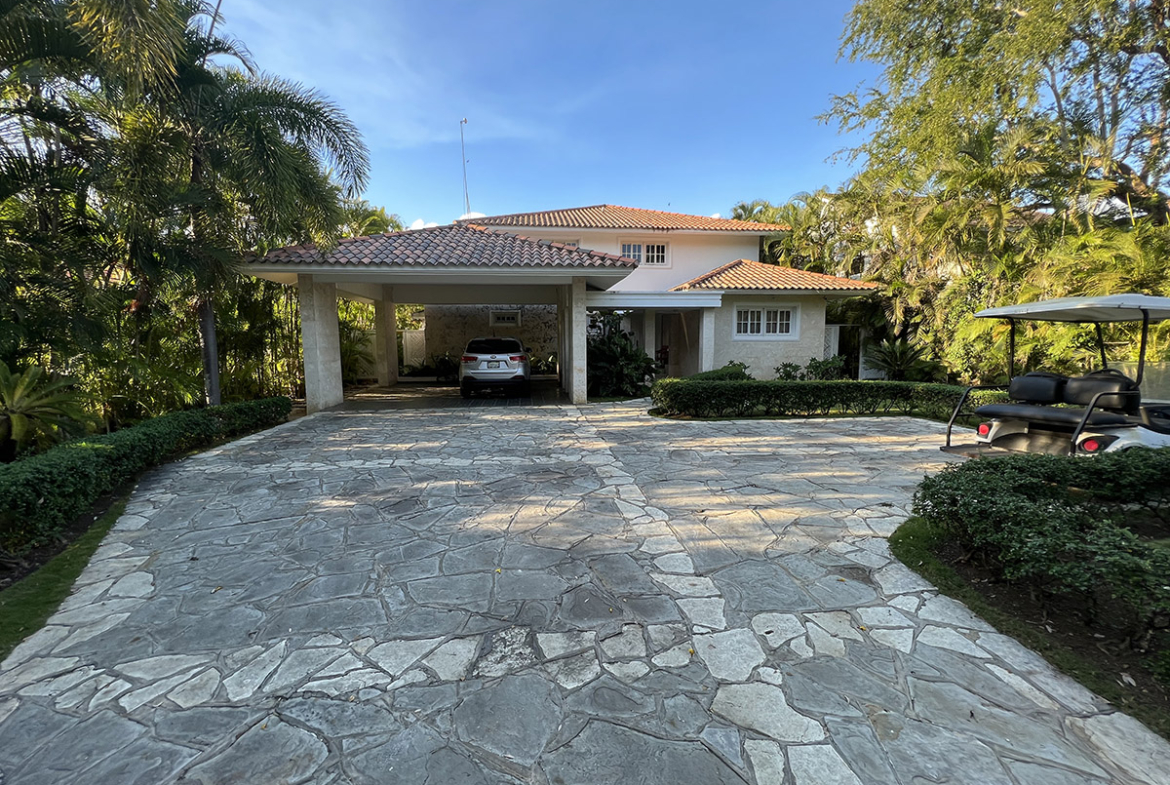 Villa Familiar con Picina Metro Country Club en Juan Dolio