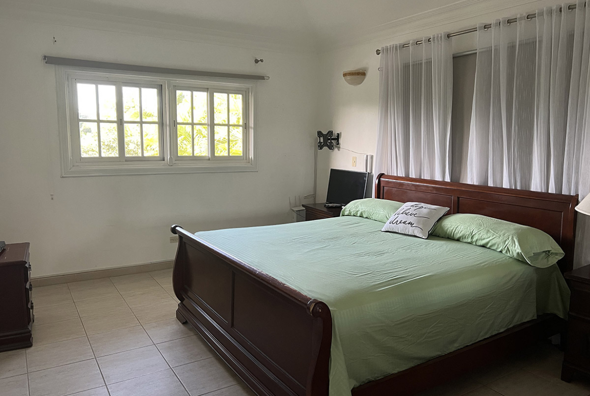 Villa Familiar con Picina Metro Country Club en Juan Dolio