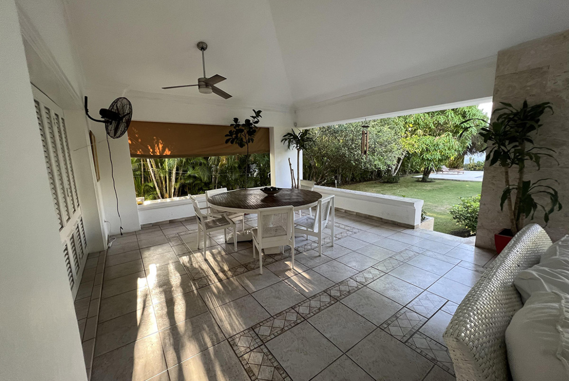 Villa Familiar con Picina Metro Country Club en Juan Dolio
