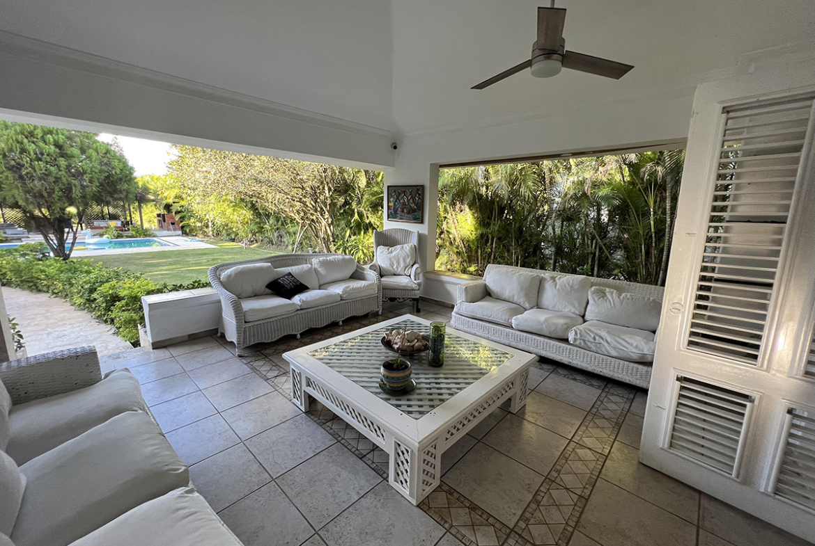 Villa Familiar con Picina Metro Country Club en Juan Dolio