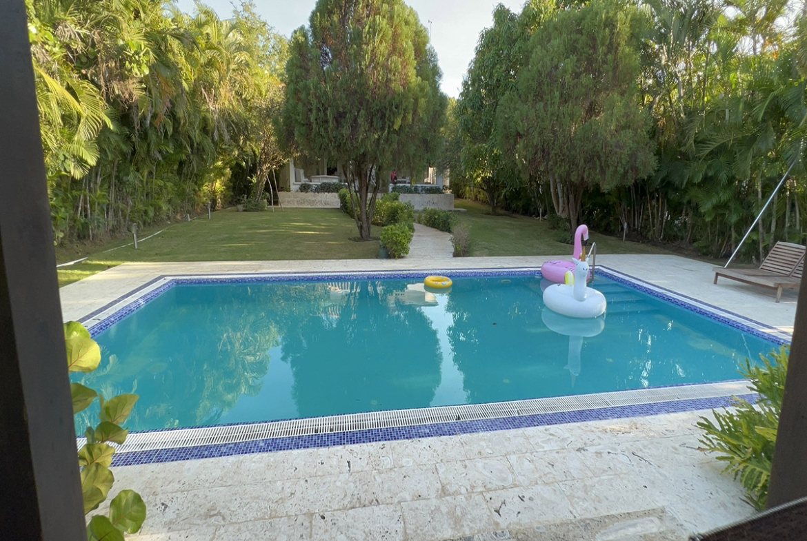 Villa Familiar con Picina Metro Country Club en Juan Dolio