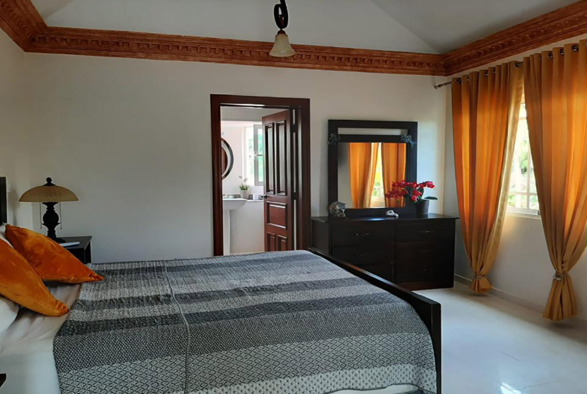 Villa en Juan Dolio Vista al Campo de Golf en Metro Country Club