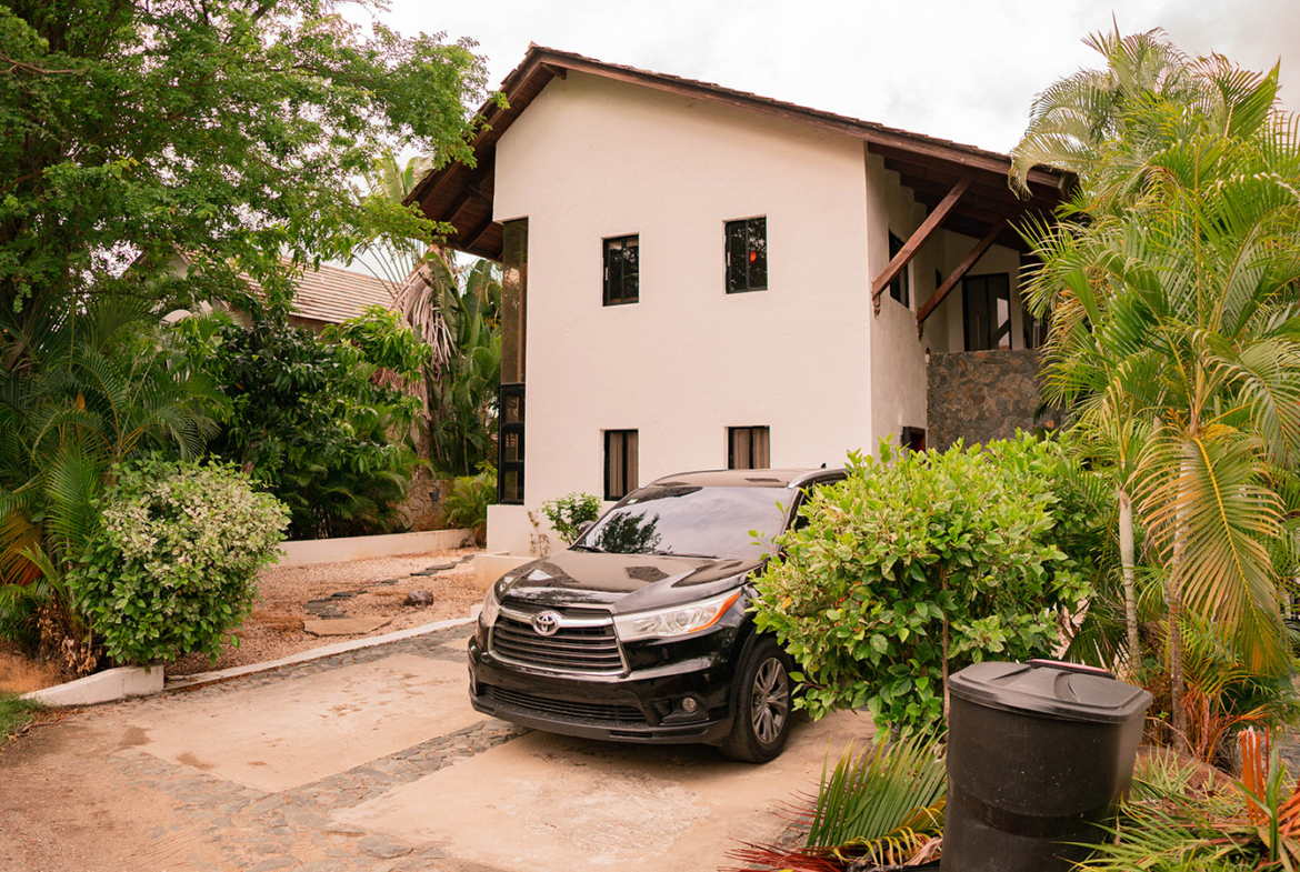 Villa de Estilo Clásico en Metro Country Club Juan Dolio