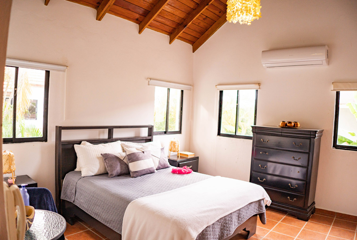 Villa de Estilo Clásico en Metro Country Club Juan Dolio