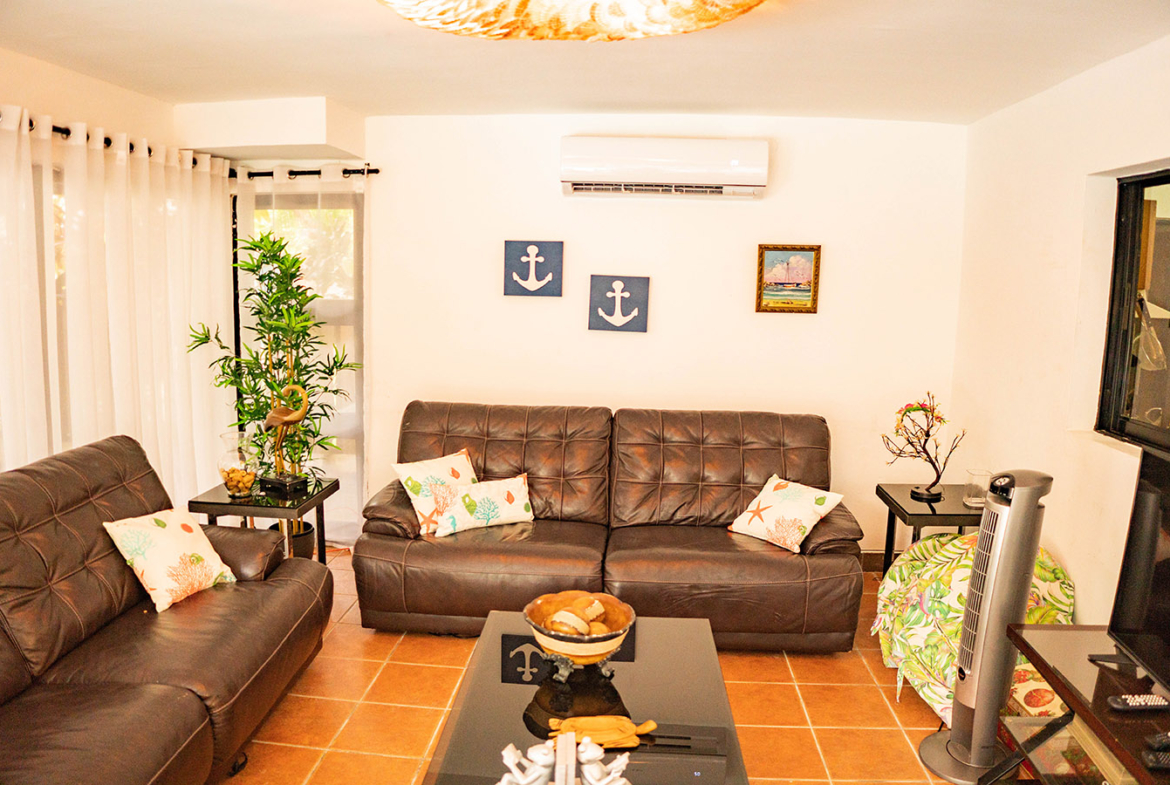 Villa de Estilo Clásico en Metro Country Club Juan Dolio
