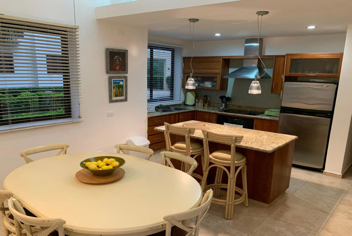 Villa ubicada dentro del prestigioso Guavaberry Golf and Country Club en Juan Dolio
