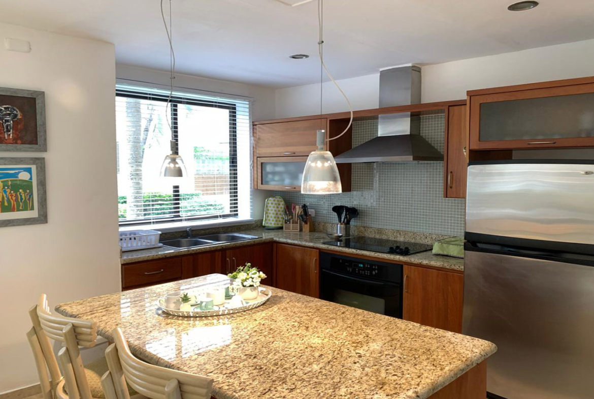 Villa ubicada dentro del prestigioso Guavaberry Golf and Country Club en Juan Dolio