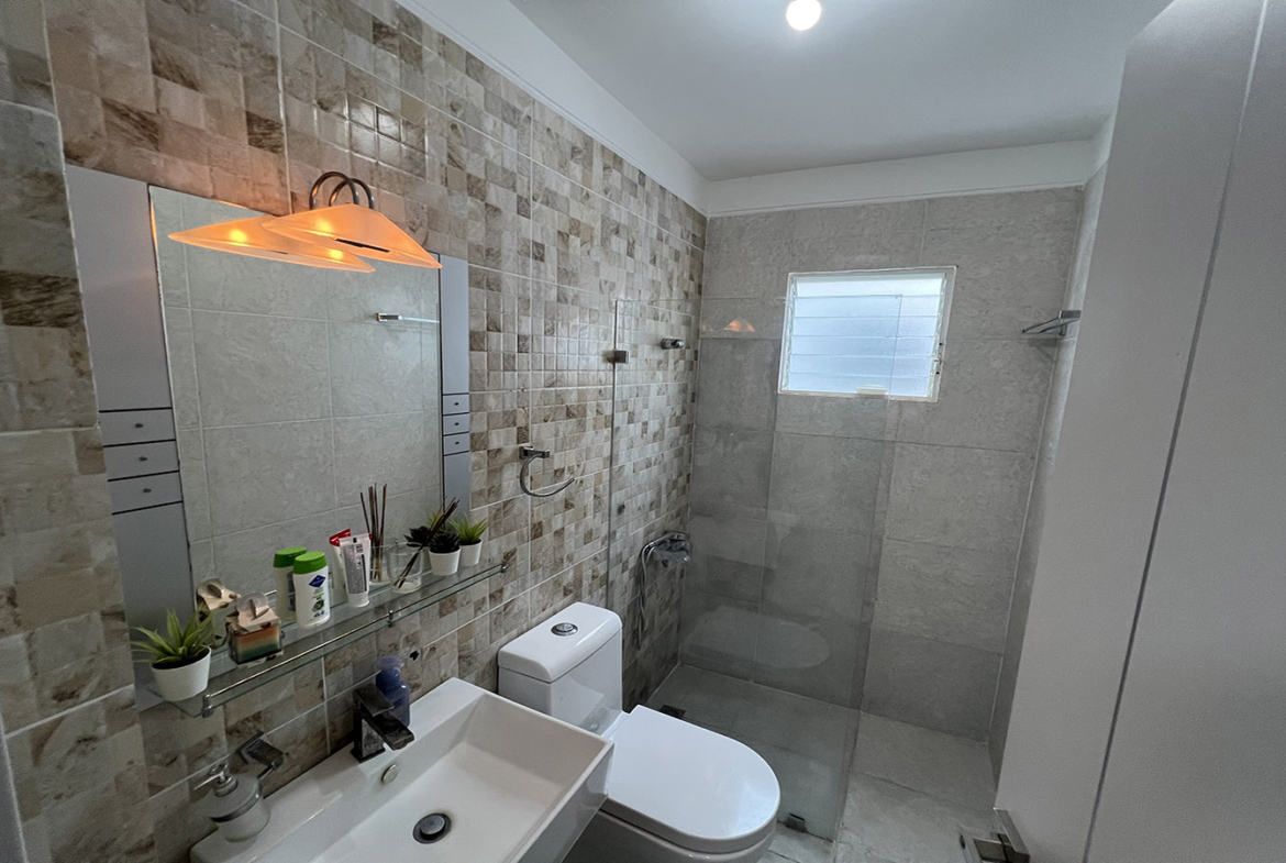 PENTHOUSE CON ESTUDIO INDEPENDIENTE LAS CAYENAS AUT. SAN ISIDRO