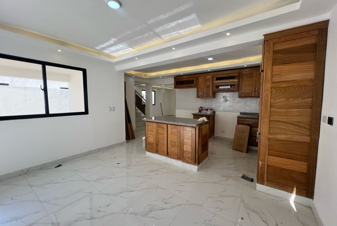 Venta casa Nueva y Moderna en Prado Oriental Santo Domingo Este