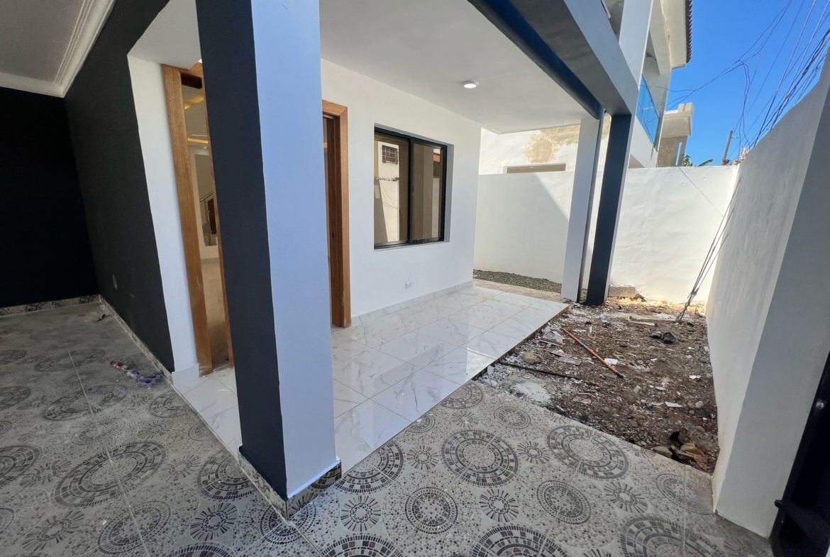 Venta casa Nueva y Moderna en Prado Oriental Santo Domingo Este