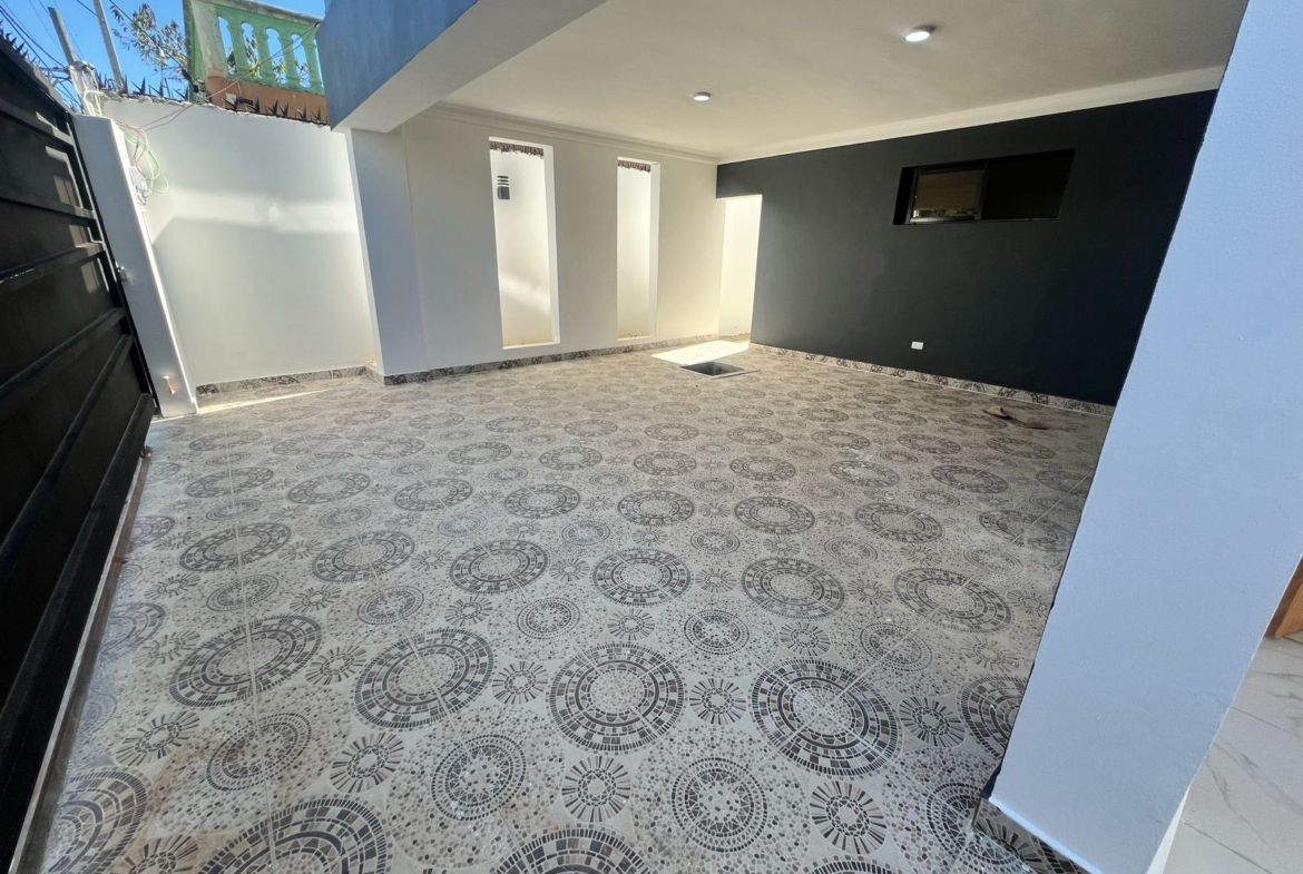 Venta casa Nueva y Moderna en Prado Oriental Santo Domingo Este