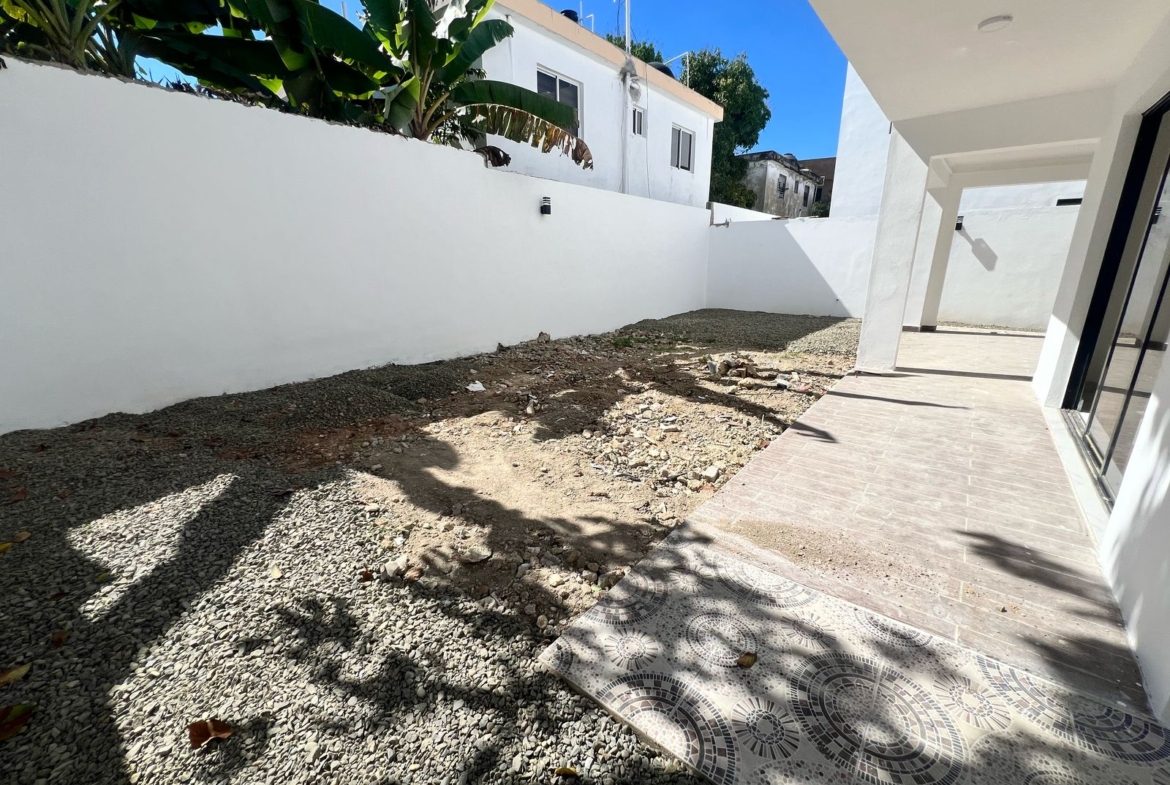 Venta casa Nueva y Moderna en Prado Oriental Santo Domingo Este