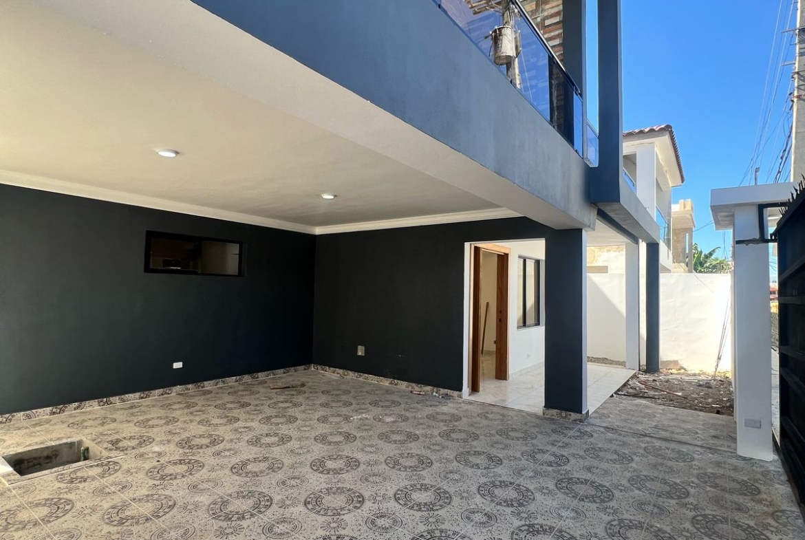 Venta casa Nueva y Moderna en Prado Oriental Santo Domingo Este