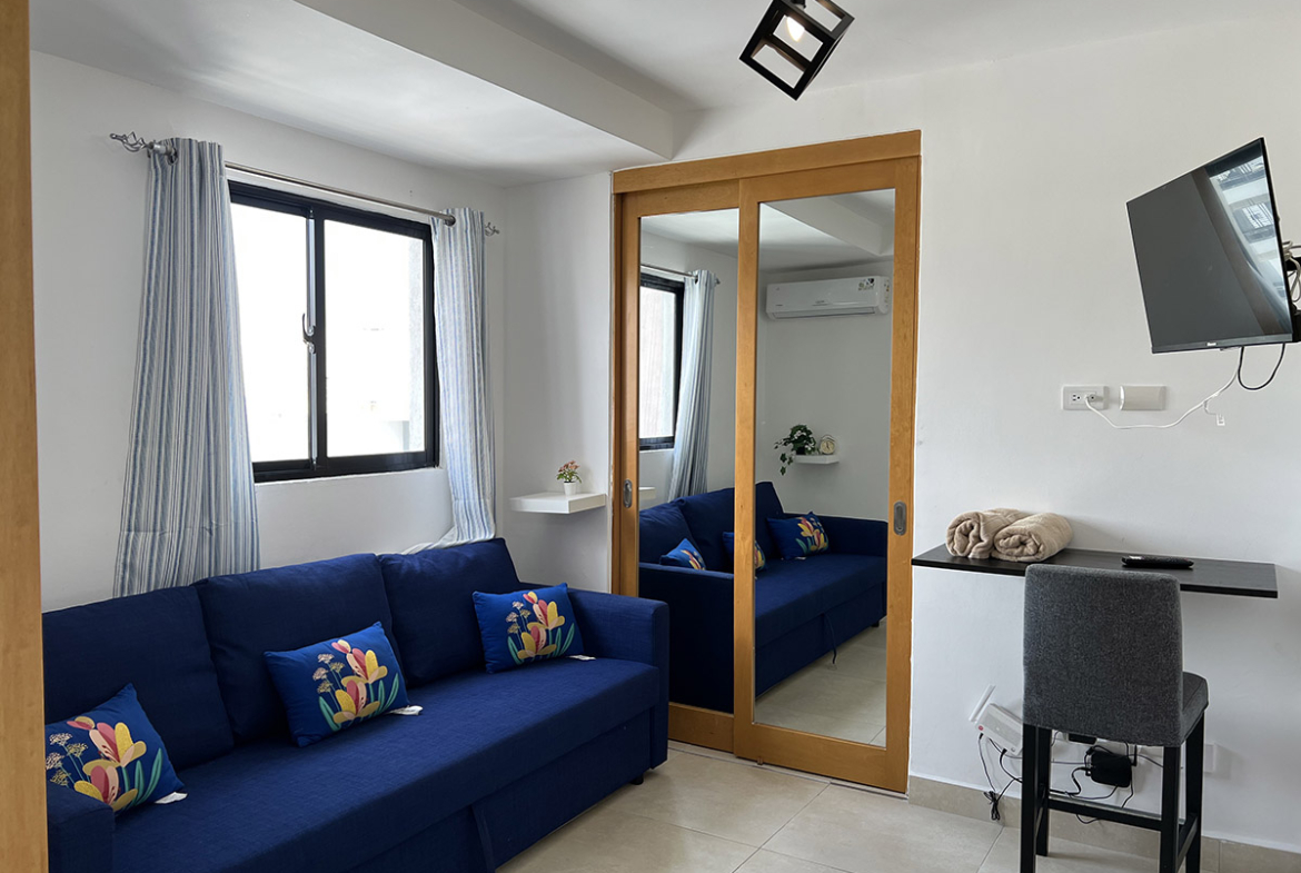 Evaristo Morales; Apartamento Amueblado en Venta Torre Con Amenidades
