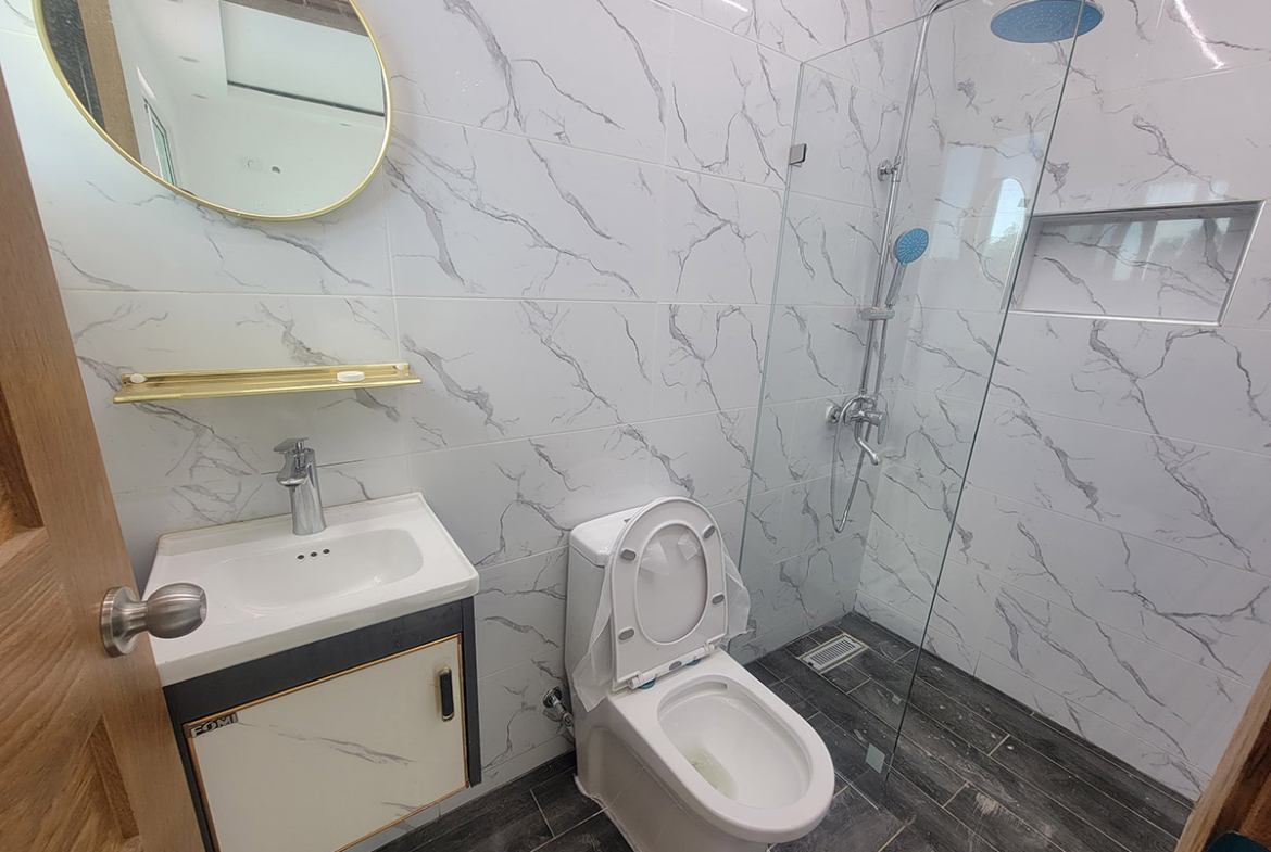 Casa Nueva y Lujosa en Prado Oriental Próximo a la Av. Ecólogica