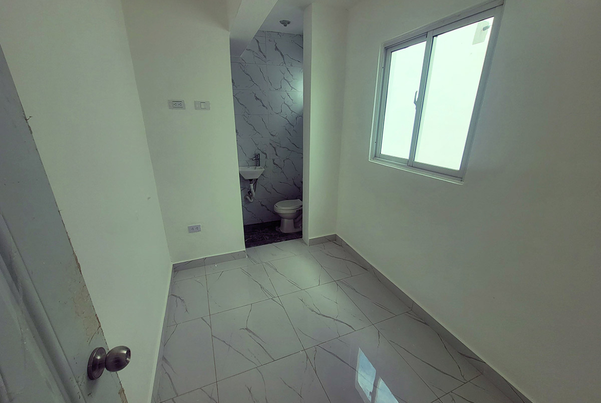 Casa Nueva y Lujosa en Prado Oriental Próximo a la Av. Ecólogica