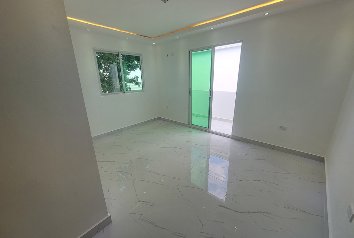Casa Nueva y Lujosa en Prado Oriental Próximo a la Av. Ecólogica