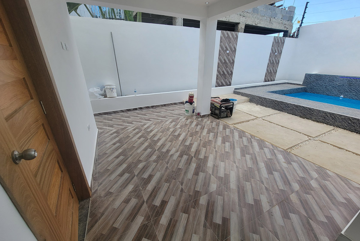 Casa Nueva y Lujosa en Prado Oriental Próximo a la Av. Ecólogica