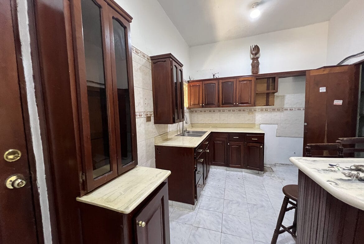 Casa en “EL ROSAL” De Estilo Clásico Próximo a La San Vicente