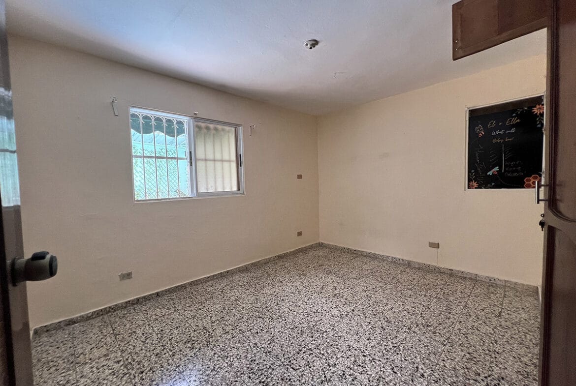 Casa en “EL ROSAL” De Estilo Clásico Próximo a La San Vicente