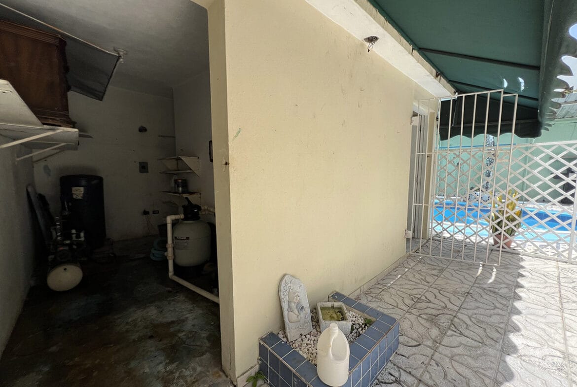 Casa en “EL ROSAL” De Estilo Clásico Próximo a La San Vicente