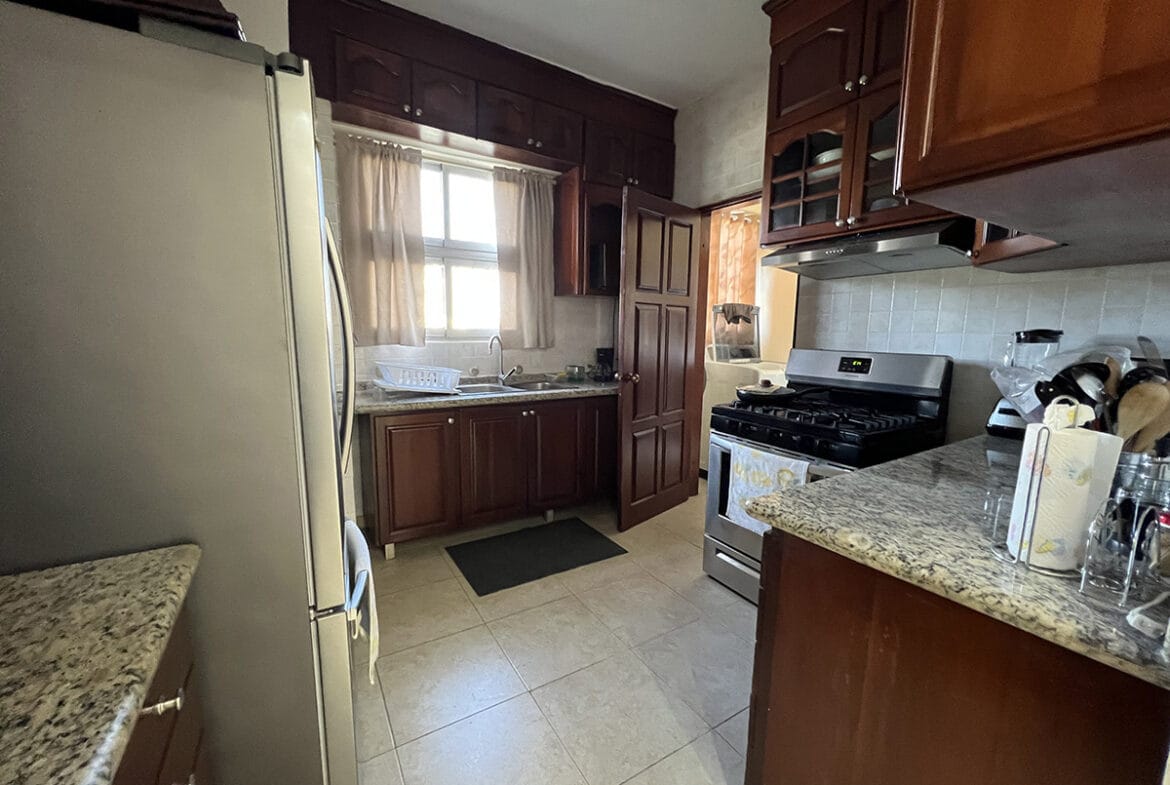 Apartamento Amueblado Frente Al Mar en La Avenida España