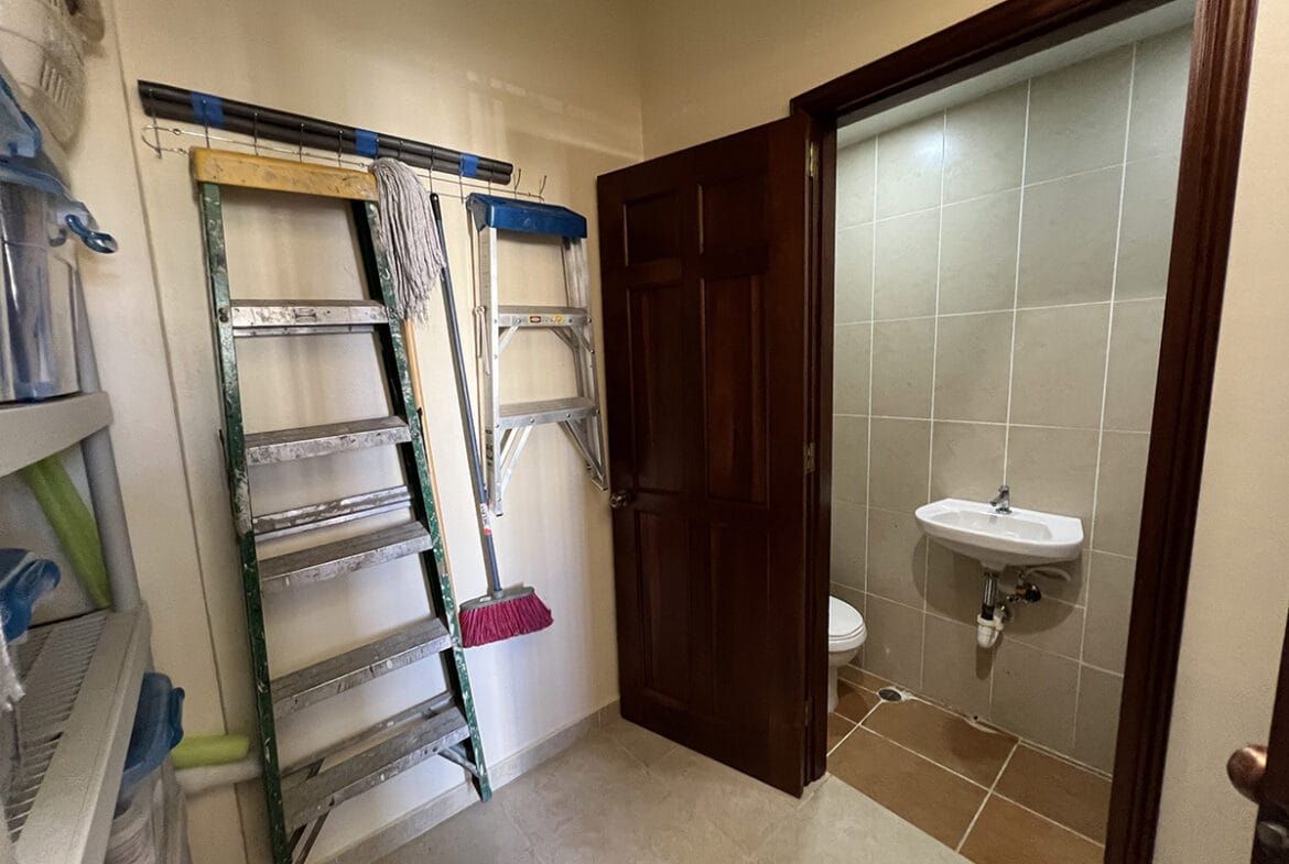 Apartamento Amueblado Frente Al Mar en La Avenida España