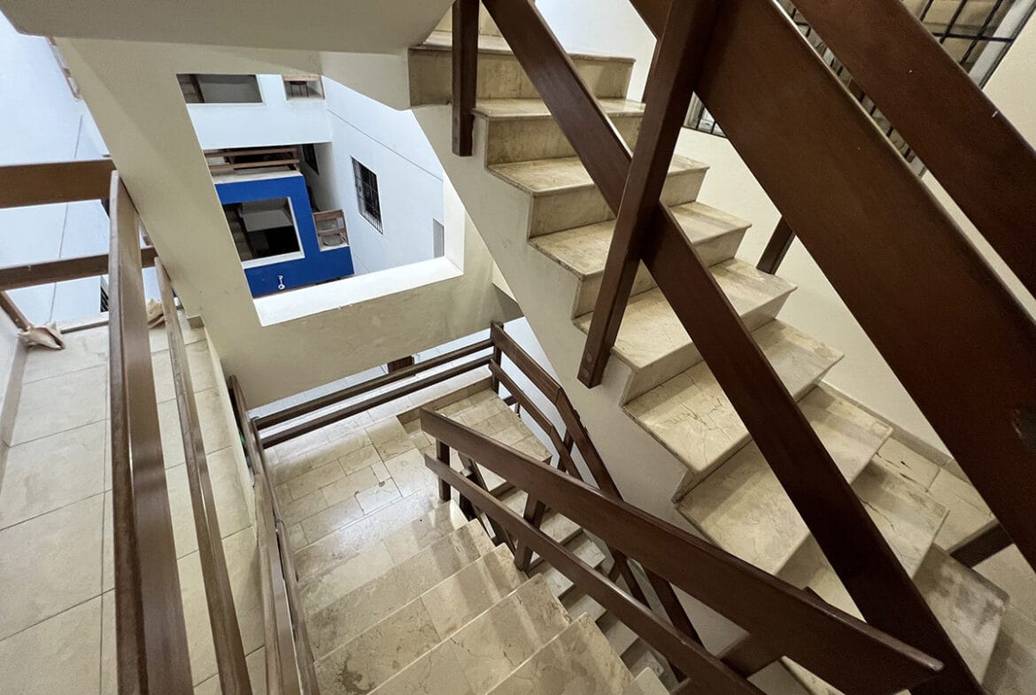 Apartamento Amueblado Frente Al Mar en La Avenida España