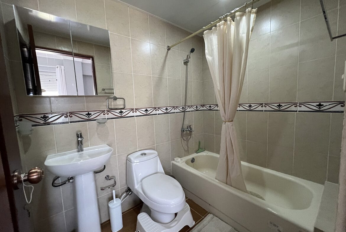 Apartamento Amueblado Frente Al Mar en La Avenida España