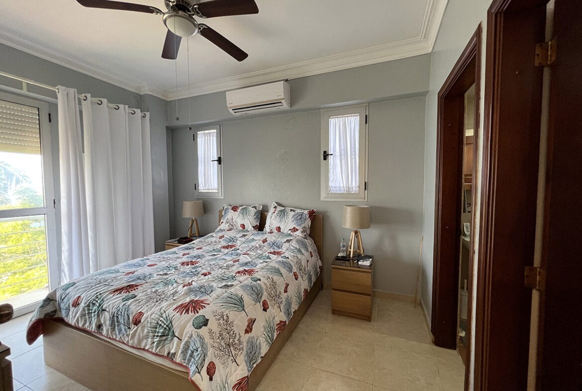 Apartamento Amueblado Frente Al Mar en La Avenida España