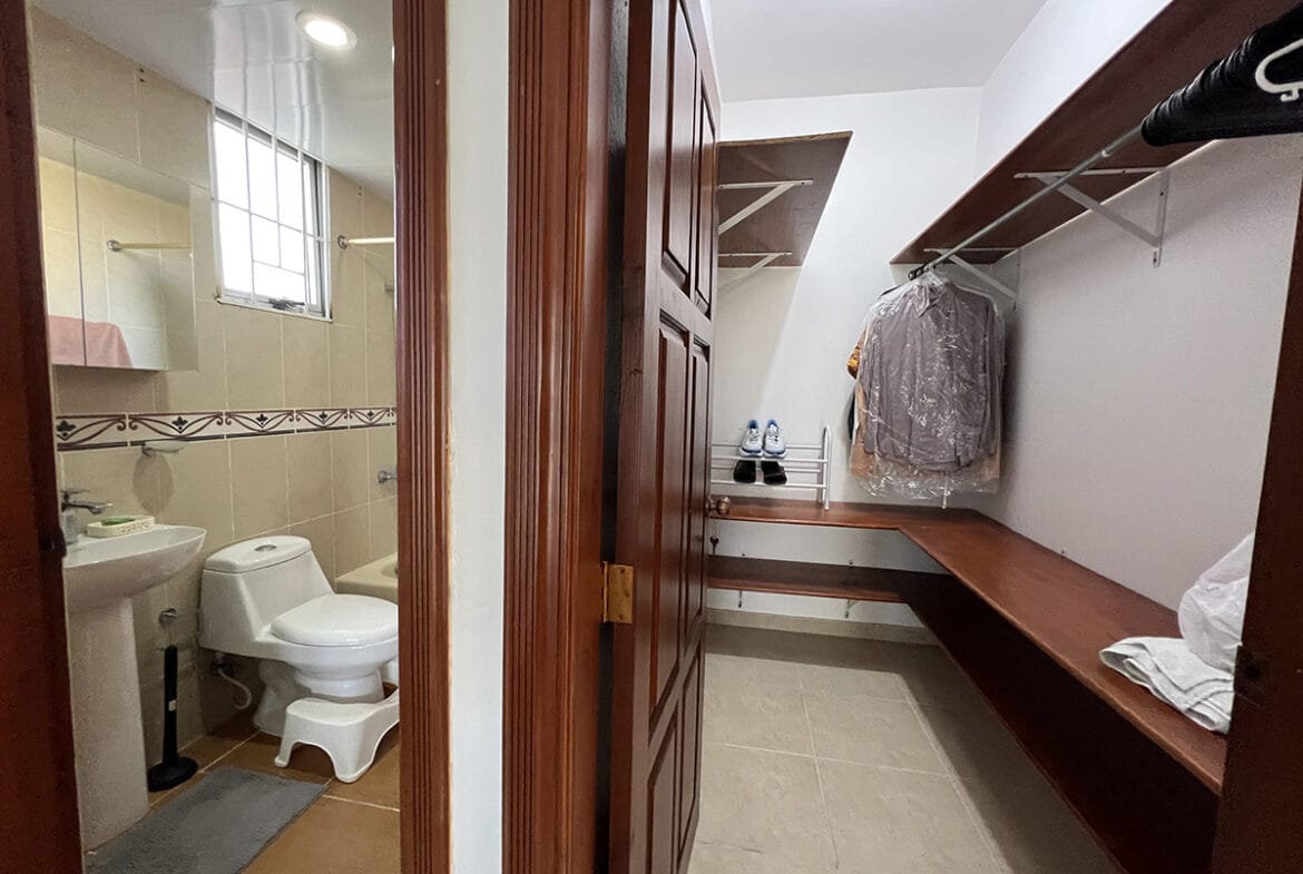 Apartamento Amueblado Frente Al Mar en La Avenida España