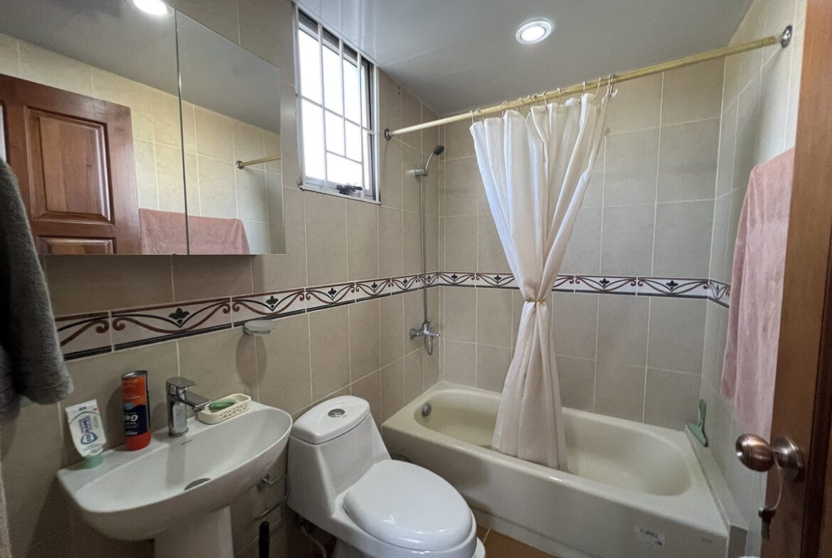 Apartamento Amueblado Frente Al Mar en La Avenida España